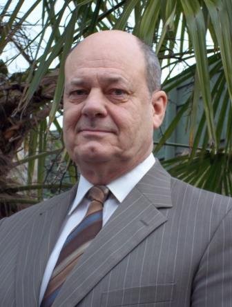 Dr Mark Johnston 